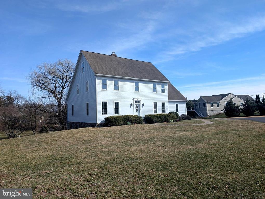 1520 HERRS RIDGE RD, Gettysburg, PA 17325