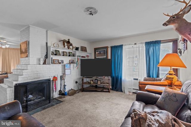 14 FOREST LANE, Levittown, PA 19055