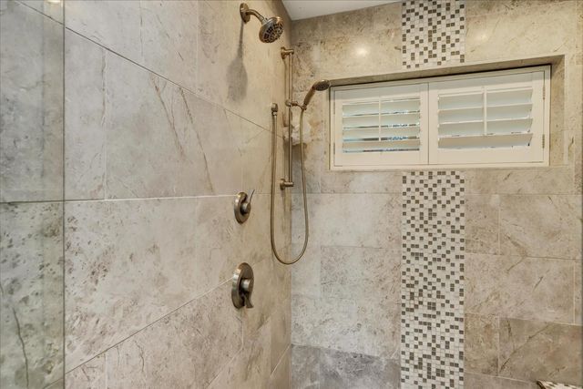 19784 Echo Blue Dr, Penn Valley, CA 95946