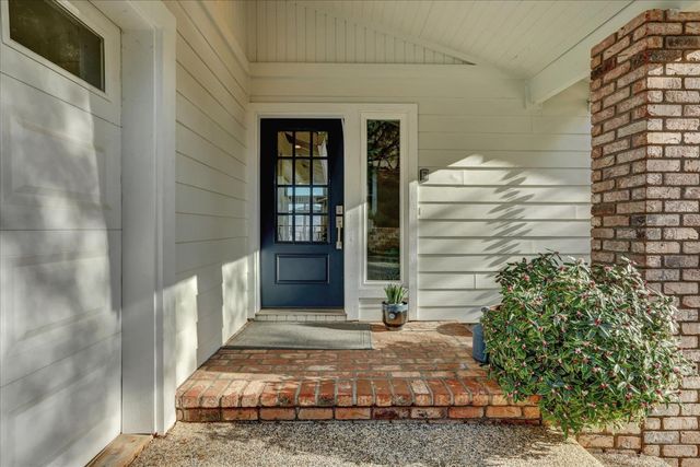 19784 Echo Blue Dr, Penn Valley, CA 95946