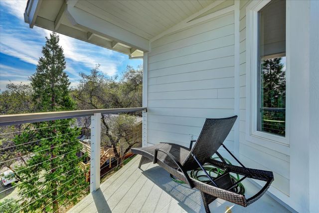 19784 Echo Blue Dr, Penn Valley, CA 95946