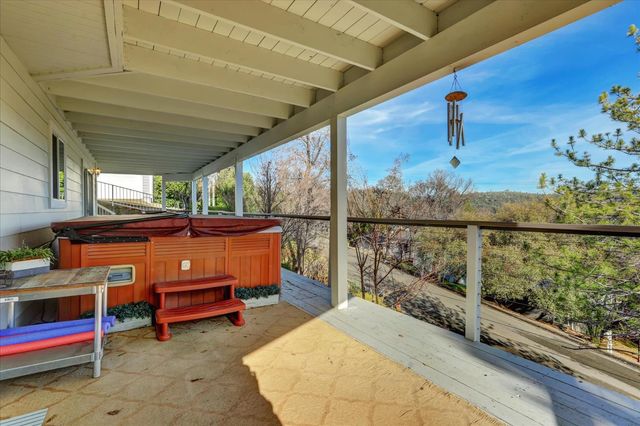 19784 Echo Blue Dr, Penn Valley, CA 95946