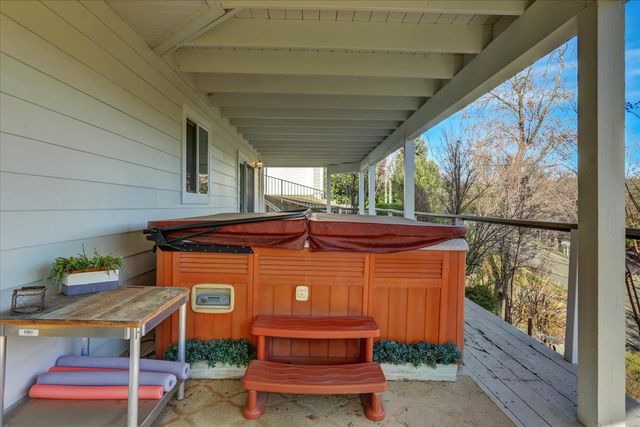 19784 Echo Blue Dr, Penn Valley, CA 95946