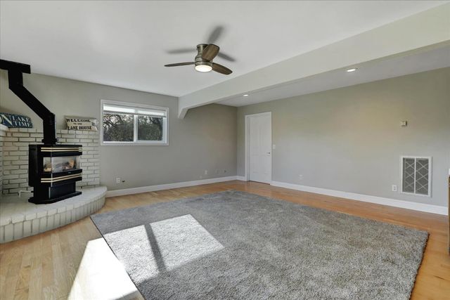 19784 Echo Blue Dr, Penn Valley, CA 95946