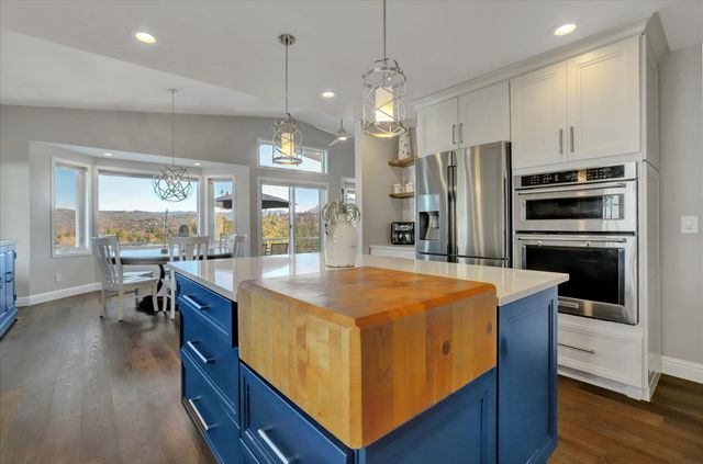 19784 Echo Blue Dr, Penn Valley, CA 95946