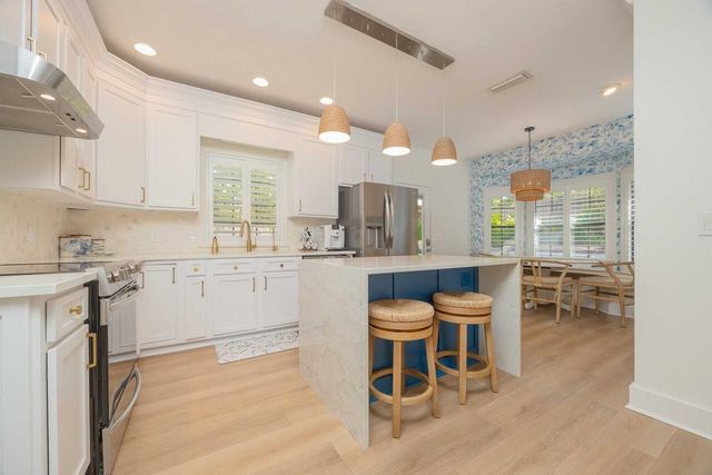 416 Ocean Dr, St Augustine, FL 32080