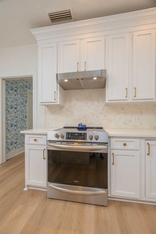 416 Ocean Dr, St Augustine, FL 32080