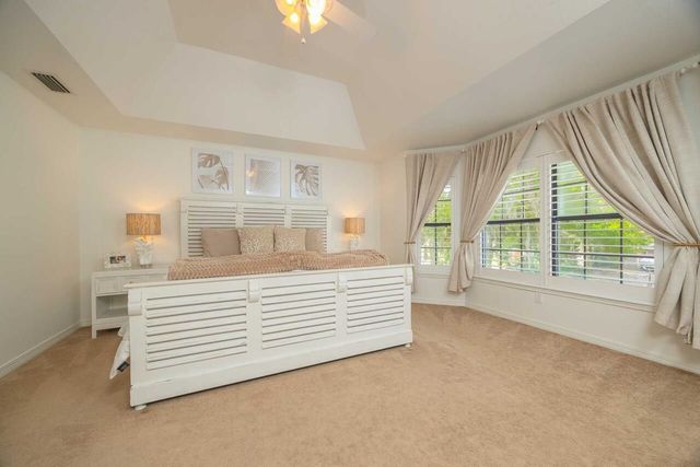 416 Ocean Dr, St Augustine, FL 32080