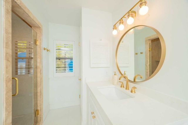 416 Ocean Dr, St Augustine, FL 32080