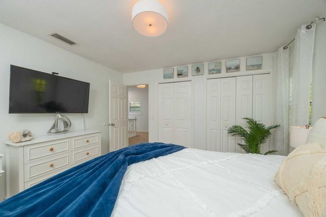 416 Ocean Dr, St Augustine, FL 32080