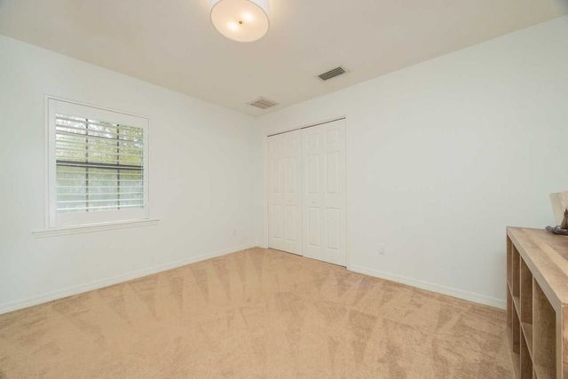 416 Ocean Dr, St Augustine, FL 32080