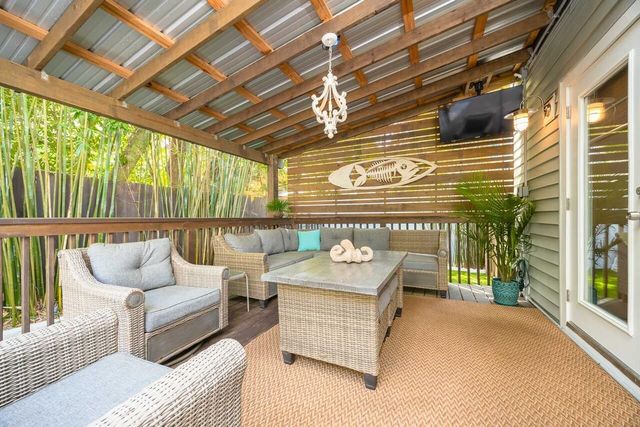 416 Ocean Dr, St Augustine, FL 32080