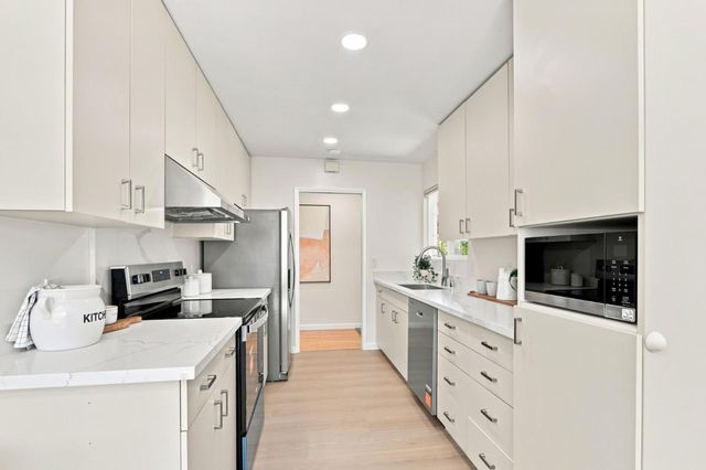 1031 Payette Avenue, Sunnyvale, CA 94087