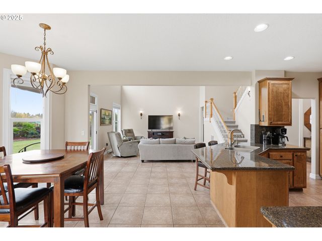 1650 Ne CHEHALEM Dr, Newberg, OR 97132