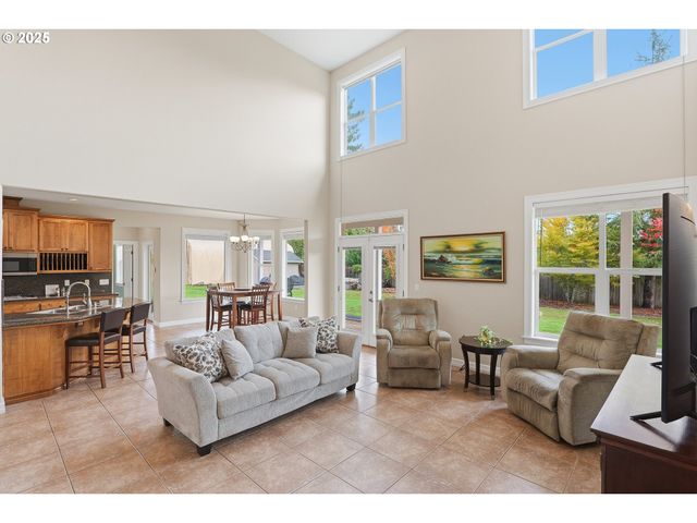 1650 Ne CHEHALEM Dr, Newberg, OR 97132