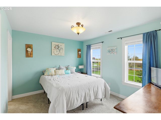 1650 Ne CHEHALEM Dr, Newberg, OR 97132