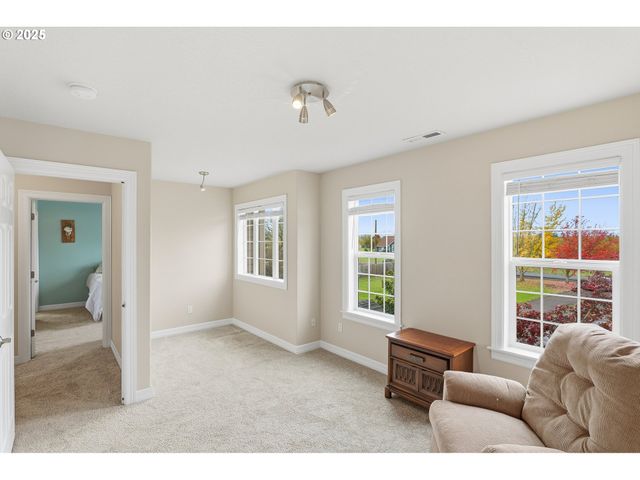 1650 Ne CHEHALEM Dr, Newberg, OR 97132