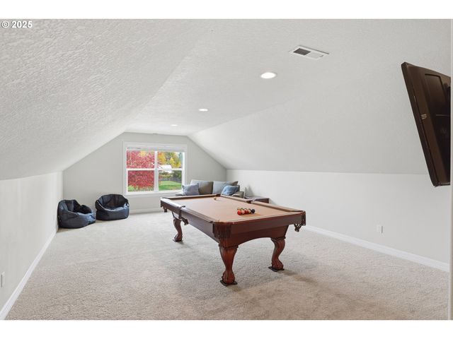 1650 Ne CHEHALEM Dr, Newberg, OR 97132