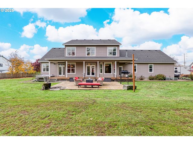 1650 Ne CHEHALEM Dr, Newberg, OR 97132