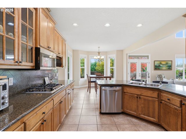 1650 Ne CHEHALEM Dr, Newberg, OR 97132