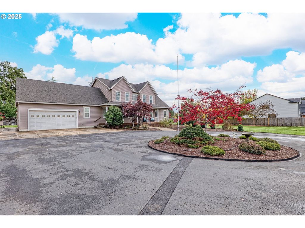 1650 Ne CHEHALEM Dr, Newberg, OR 97132