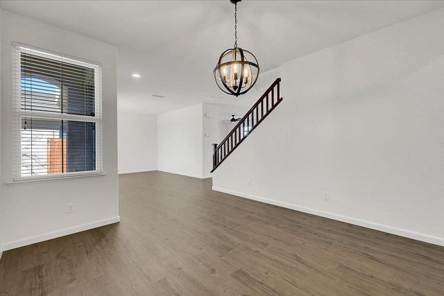 1413 Paddington Way, Plumas Lake, CA 95961