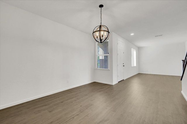 1413 Paddington Way, Plumas Lake, CA 95961