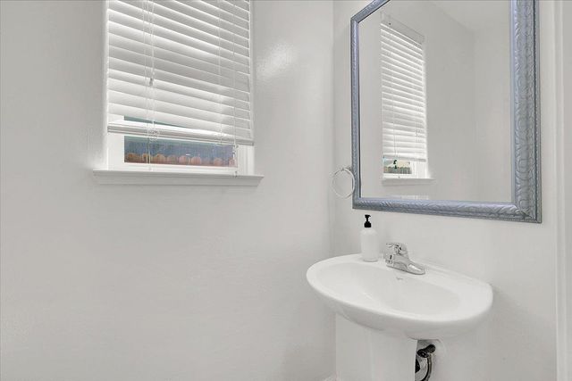 1413 Paddington Way, Plumas Lake, CA 95961