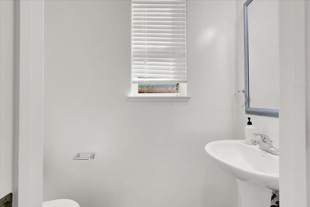 1413 Paddington Way, Plumas Lake, CA 95961