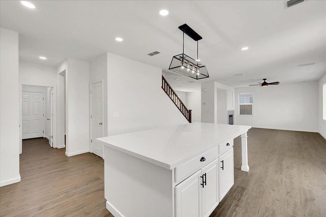 1413 Paddington Way, Plumas Lake, CA 95961