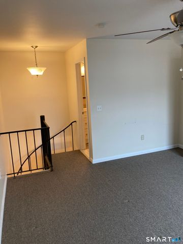 330 Short Beach Road APT G10, East Haven, CT 06512