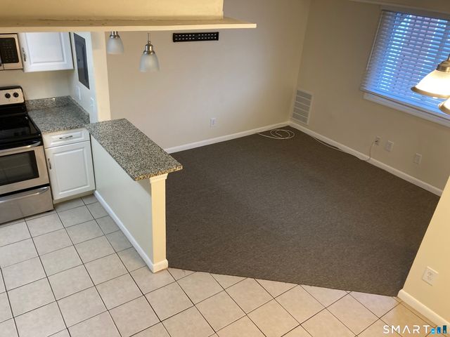 330 Short Beach Road APT G10, East Haven, CT 06512