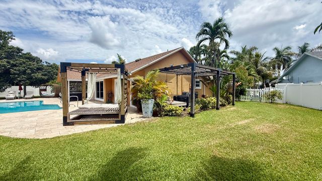 1526 Cormorant Road, Delray Beach, FL 33444