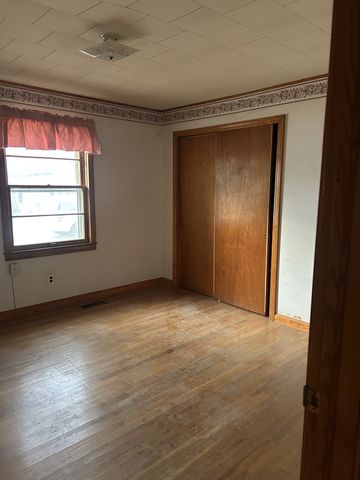 604 2nd Ave, Lawrenceburg, TN 38464