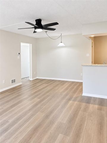 2677 Rolling Green Drive 677, Macungie Boro, PA 18062