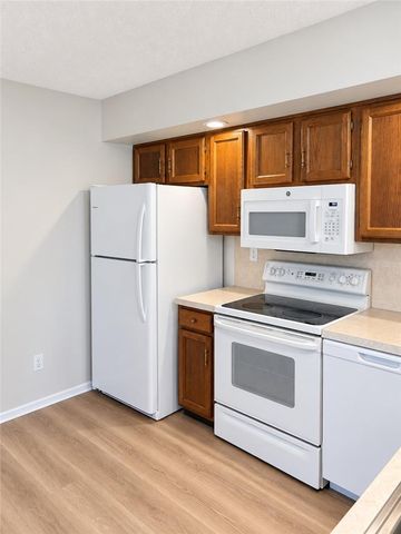 2677 Rolling Green Drive 677, Macungie Boro, PA 18062