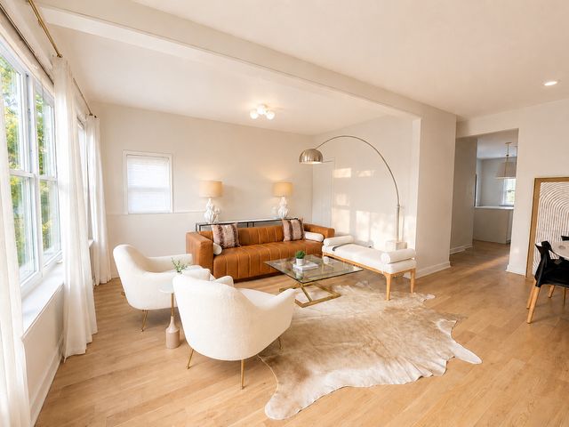 3914 N MOZART Street, Chicago, IL 60618
