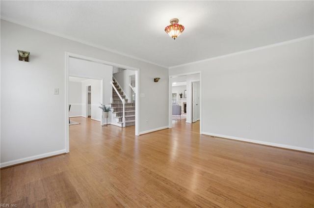 222 Silver Fox TRCE, Yorktown, VA 23693