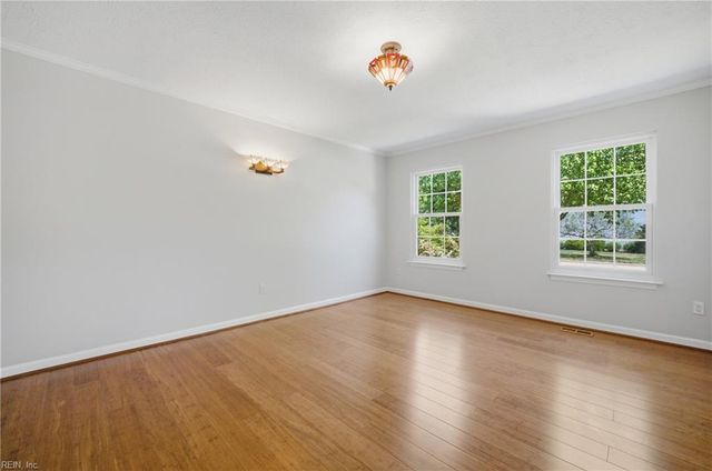 222 Silver Fox TRCE, Yorktown, VA 23693