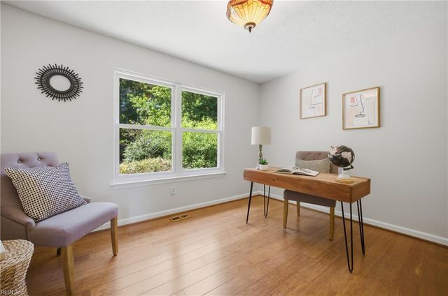 222 Silver Fox TRCE, Yorktown, VA 23693