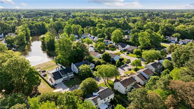 222 Silver Fox TRCE, Yorktown, VA 23693