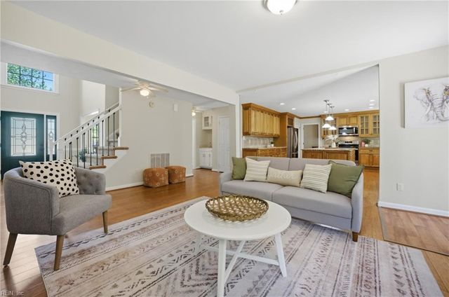 222 Silver Fox TRCE, Yorktown, VA 23693