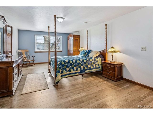 9461 W Baltic Ct, Lakewood, CO 80227