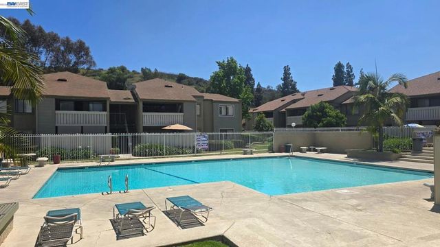 74 Carriage Way 74, Pomona, CA 91766
