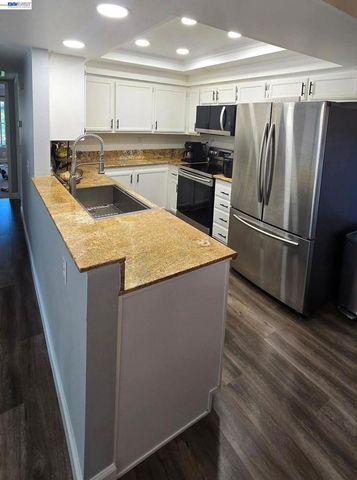 74 Carriage Way 74, Pomona, CA 91766