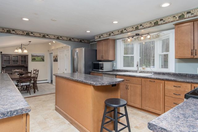 21 Hooksett Turnpike, Bow, NH 03304