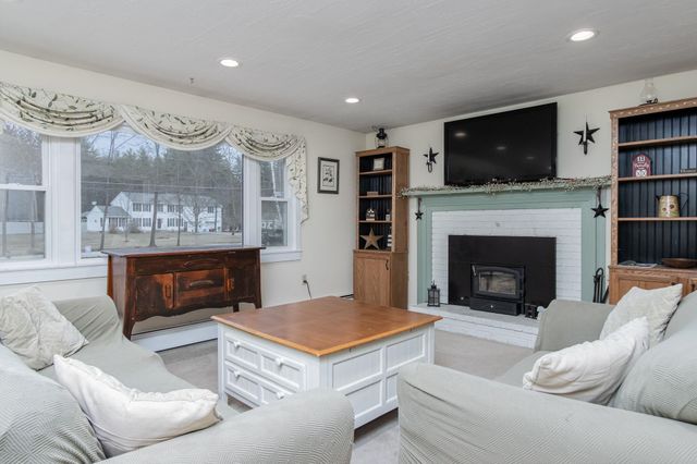 21 Hooksett Turnpike, Bow, NH 03304