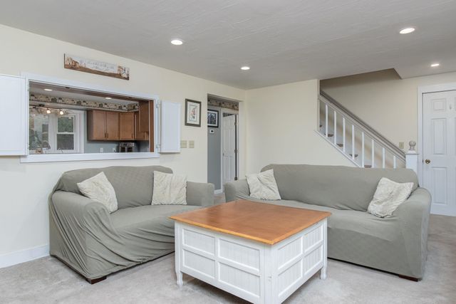 21 Hooksett Turnpike, Bow, NH 03304