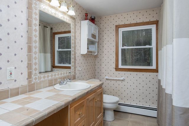 21 Hooksett Turnpike, Bow, NH 03304