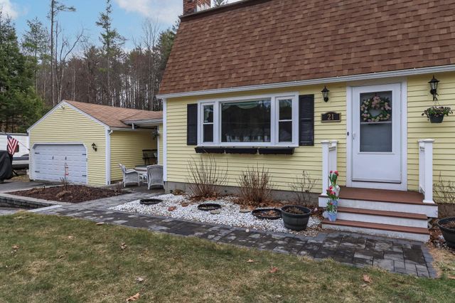 21 Hooksett Turnpike, Bow, NH 03304